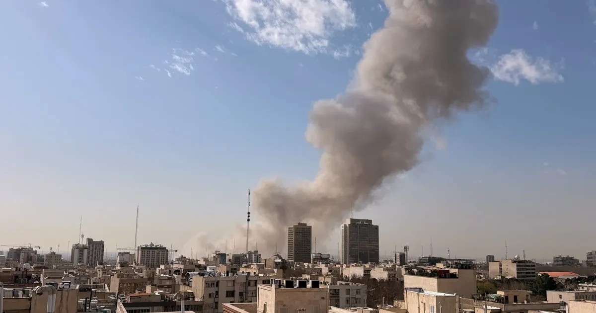 Iran's Retaliation: Missile Defense Breaches & Regional Tensions